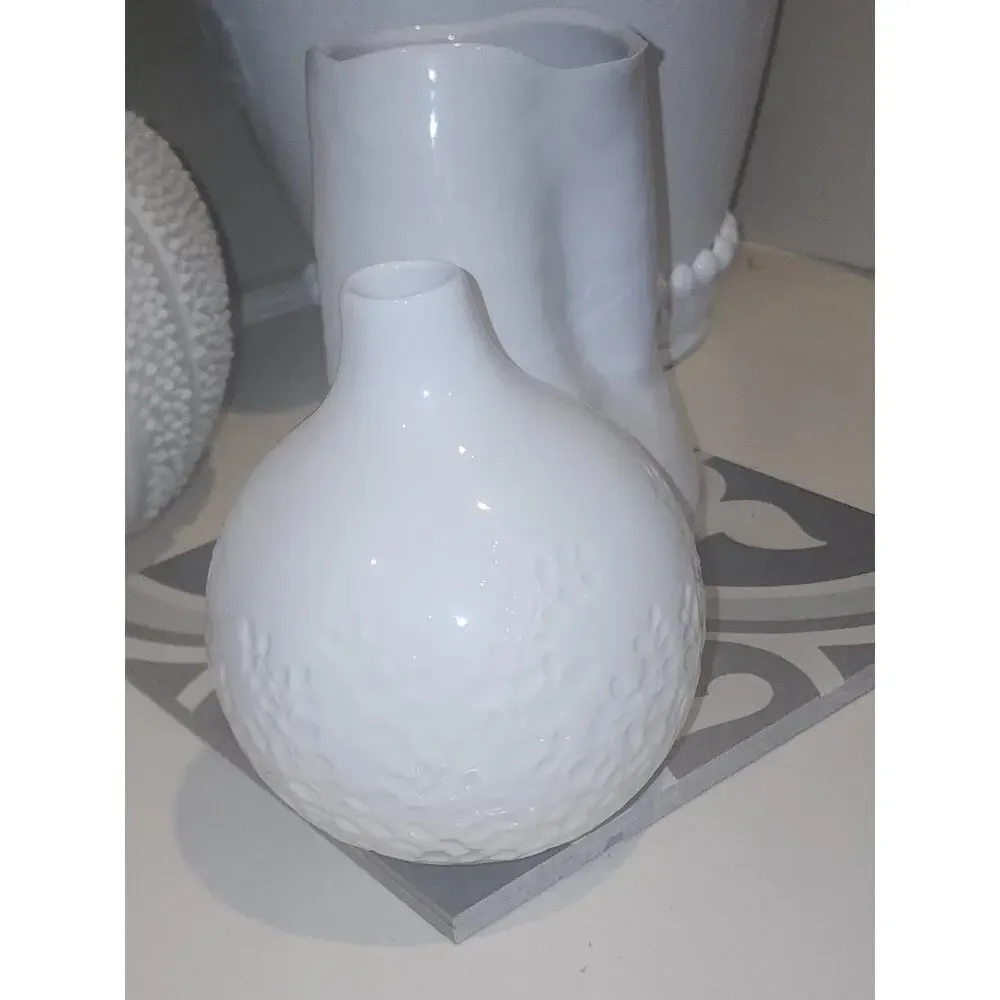 Crate and Barrel Lucy White Bud Vase 5.5